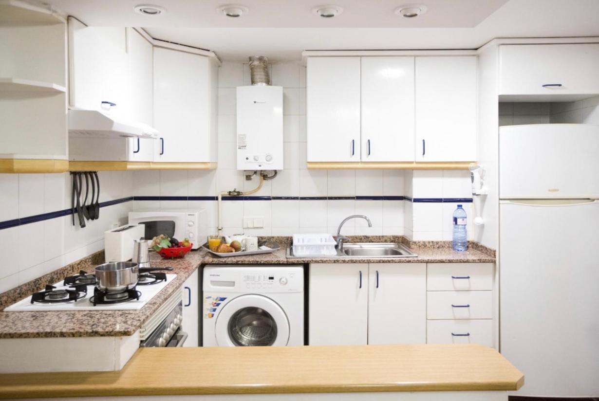Apartamento Centro Historico Valencia De 2 Habitaciones Luaran gambar